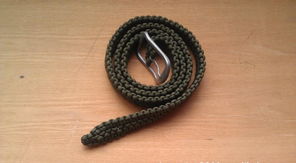 伞绳腰带 户外求生与时尚穿搭的多功能利器